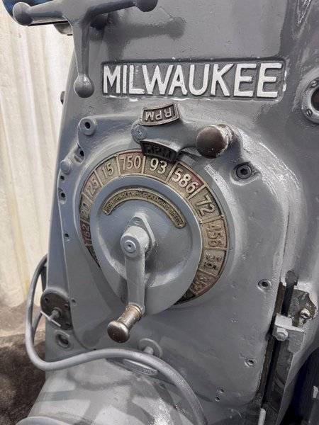 KEARNEY &amp; TRECKER MODEL 2K HORIZONTAL MILLING MACHINE: STOCK #80855