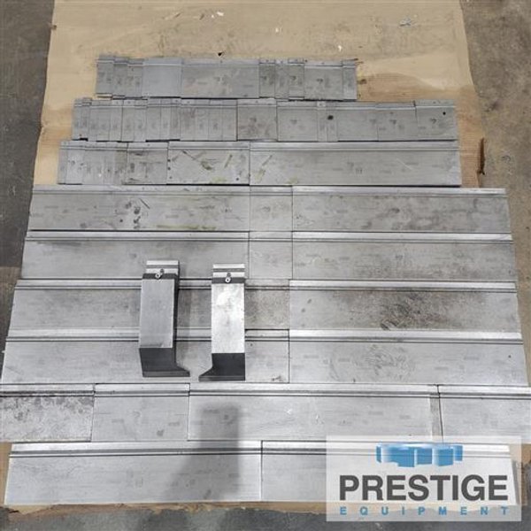 Salvagnini 242 Ton x 13&#039; 7-Axis B3-220/4250 CNC Hydraulic Press Brake