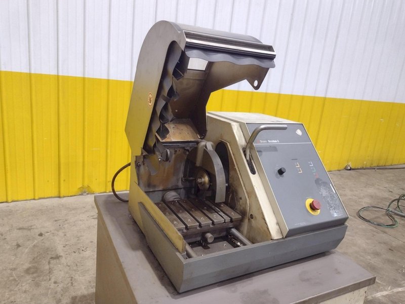 STRUERS DISCOTOM-5 PRECISON ABRASVIE CUTOFF SAW: YOBRO #25432