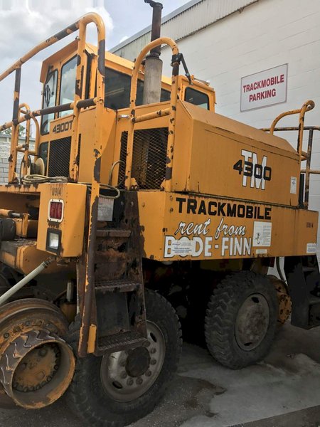 TRACKMOBILE MODEL #4300TM RAILCAR MOVER: STOCK #68371
