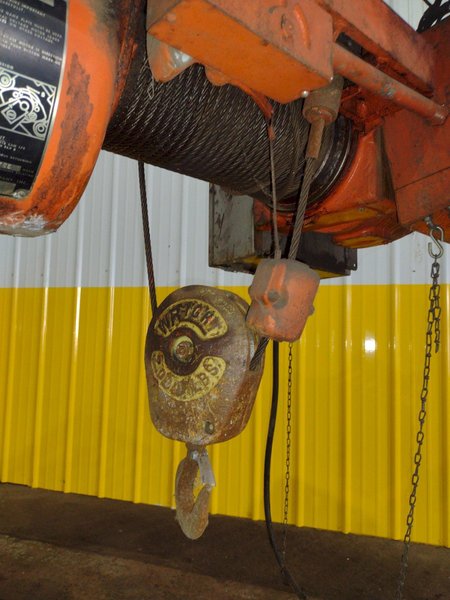 2000 LBS (1 TON) WRIGHT MODEL #W1 CABLE HOIST W/ POWERED TROLLEY: STOCK #18743