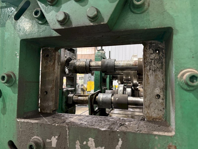 YODER ADJUSTABLE TURKS HEAD FOR ROLLFORMER: STOCK #25179