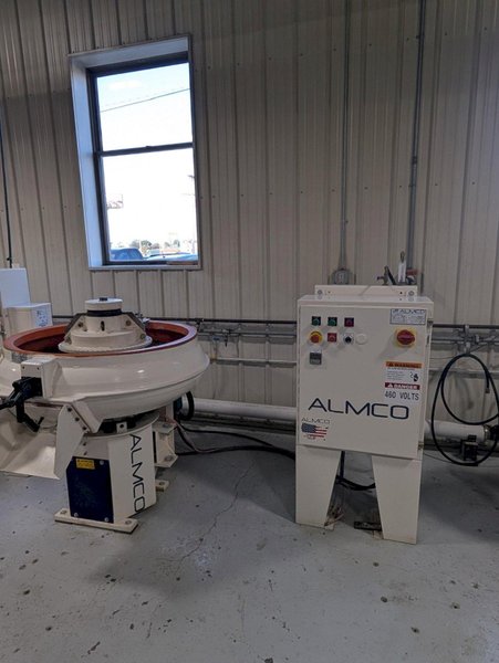 Almco OR-5V Vibratory Bowl, 2005 – Bowl-Style Industrial Finishing Machine