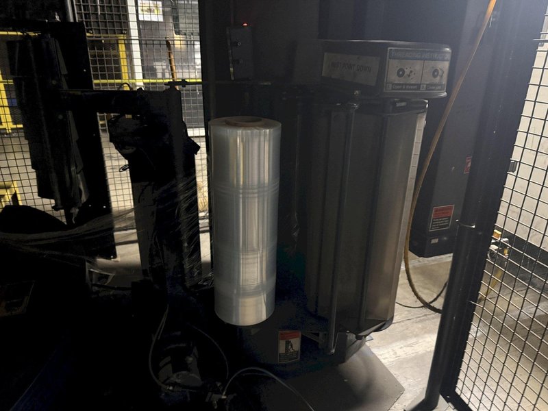 50" x 48" x 92" HIGH LANTECH AUTOMATIC SHRINK WRAPPER WITH IN-FEED &amp; OUT-FEED CONEYOR: YOBRO #26209