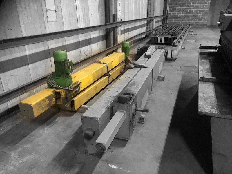 Stahl - 10 ton + 2 carriages