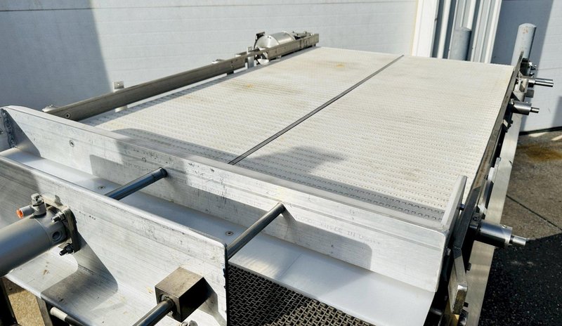 Burford Corp Model: SO72846  |   S.S. Bi-Directional Accumulation Table w/ 2-Motors