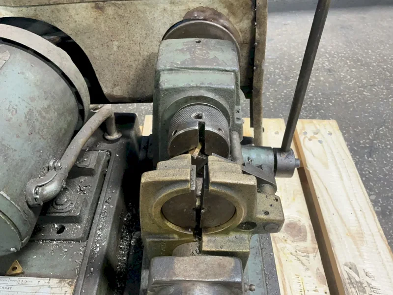 PINES ENGINEERING DEBURRER  -  660
