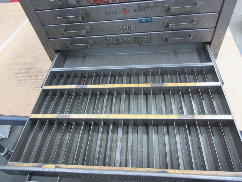 Cleveland Reamers and Twist Drills 6 Drawer Cabinet with Contents- Auction Item