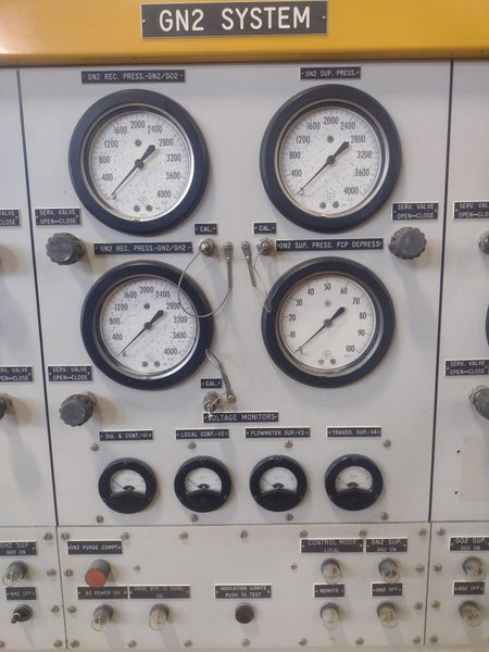 KAHN MODEL #310013 GAS REACTANT TEST CONSOLE BENCH &amp; CONTROL UNIT: STOCK #16723