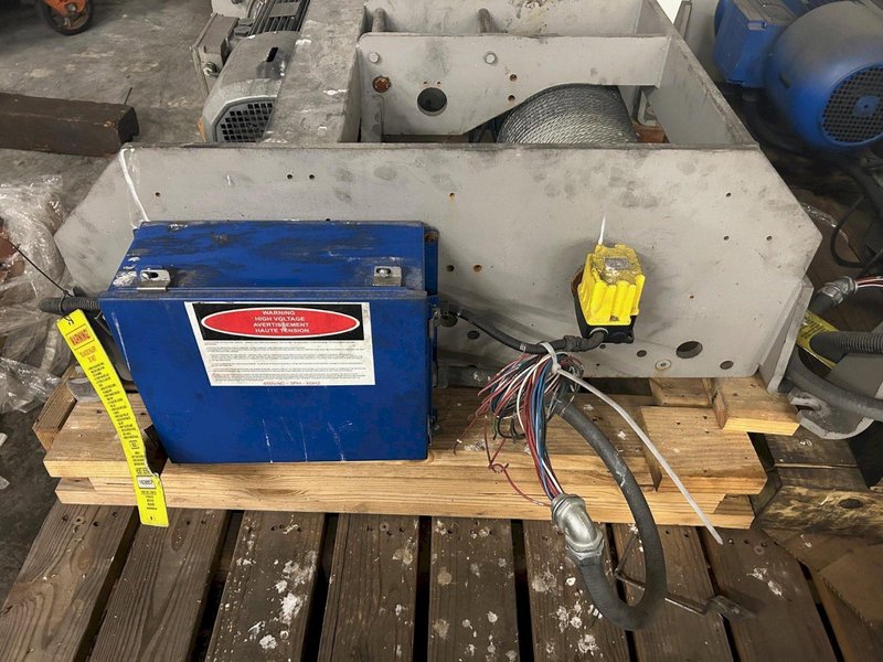 Detroit 7.5 ton electric hoist s/n 163857 with remote controls