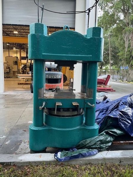 600 TON NATIONAL FOUR POST  SWAGING PRESS (14360)