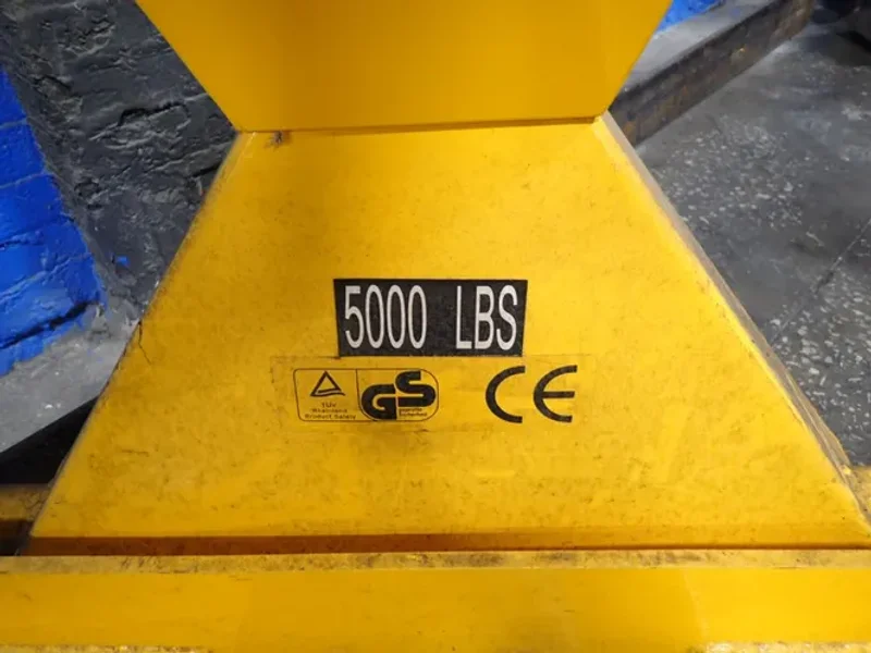 WESCO 5000 LBS SCALE HAND PALLET JACK