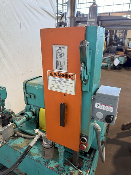 5,000 PSI HYDRAULIC PUMP UNIT W/ RELIANCE MOTOR. STOCK # 1003425.