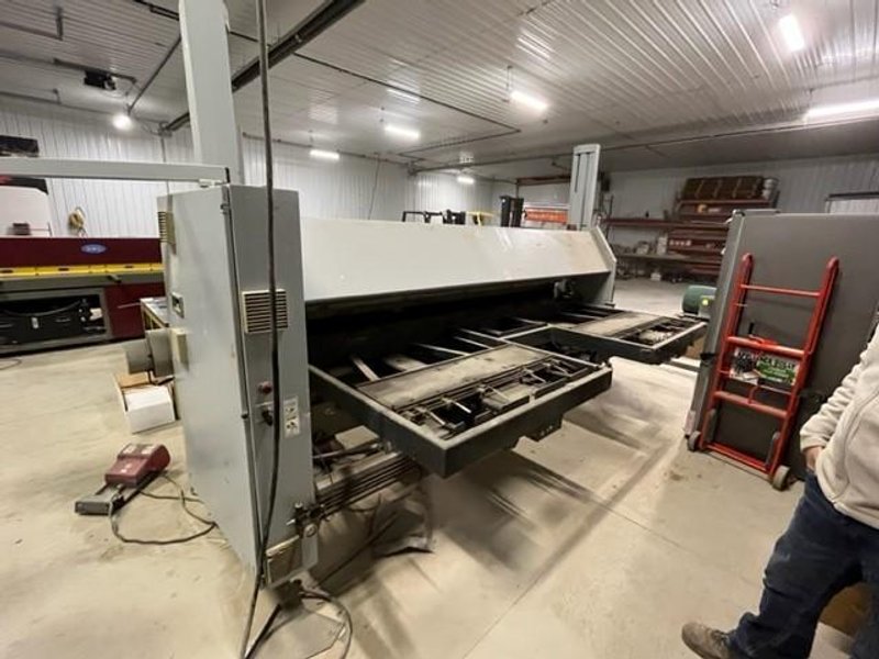 RAS FOLDING MACHINE #3314