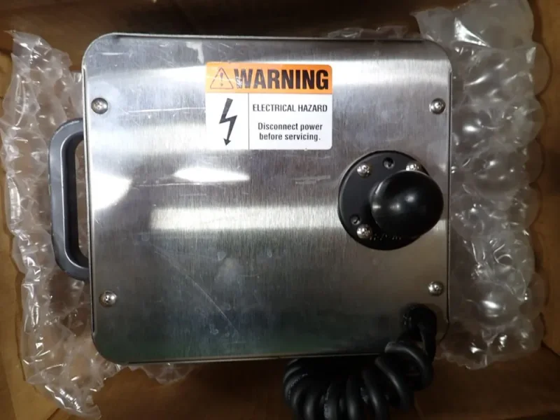 ESPEC 23" X 30" X 33" TEMPERATURE CYCLING CHAMBER  -  EGNX12-6CAL