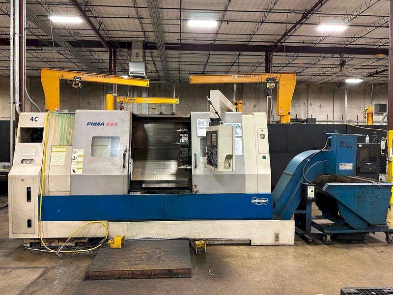 Doosan Puma 400B CNC Lathe, 2007 – Programmable Tailstock, Presetter, Chip Conveyor, 18″ Chuck