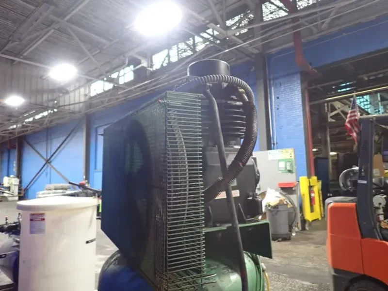 SPEEDAIRE 115 GAL AIR COMPRESSOR   -  5F5652