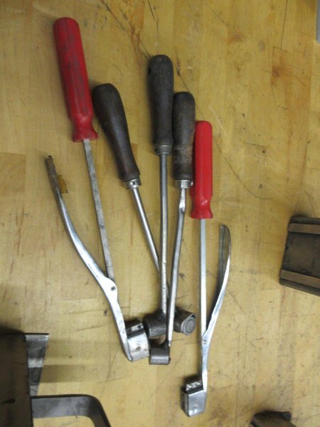 Lifting Magnets, Magnatool Inc and Others- Auction Item