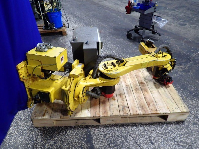 FANUC ROBOT  -  M-6i