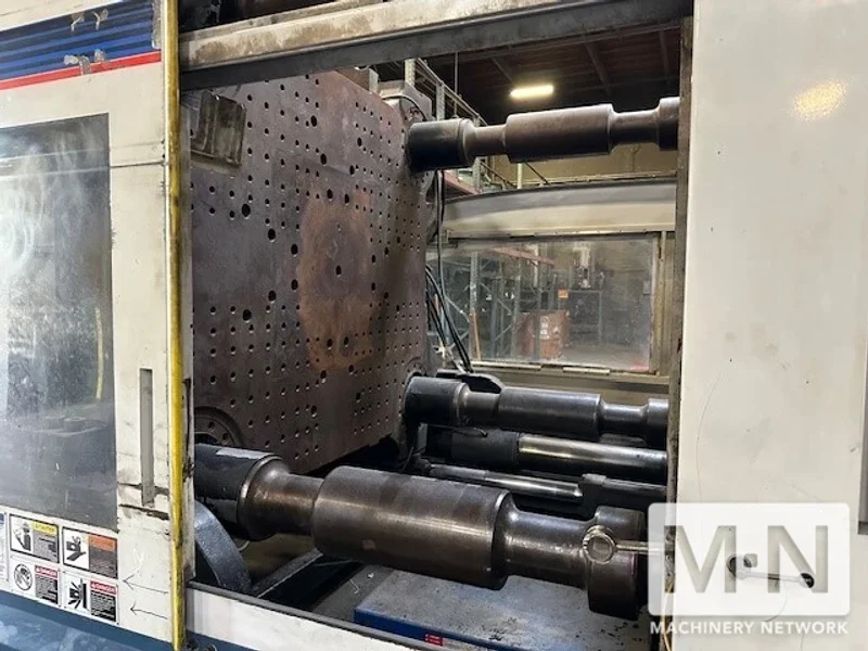 1430 TON 363 OZ VAN DORN MODEL 1430CC17000 INJECTION MOLDING MACHINE MFG 2002