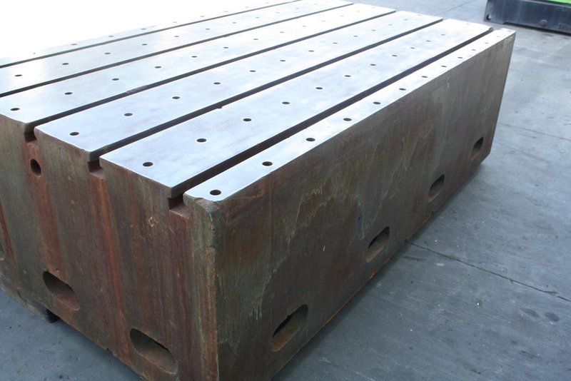 57&#039; X 97.5&#039; X 29.5&#039; T-SLOTTED TABLE: STOCK #66336