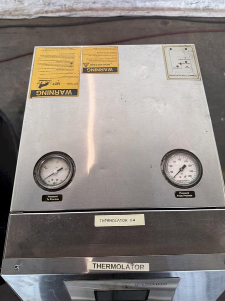 ADVANTAGE ENGINEERING WATER-CIRCULATING TEMPERATURE CONTROL UNIT. STOCK # 1115824