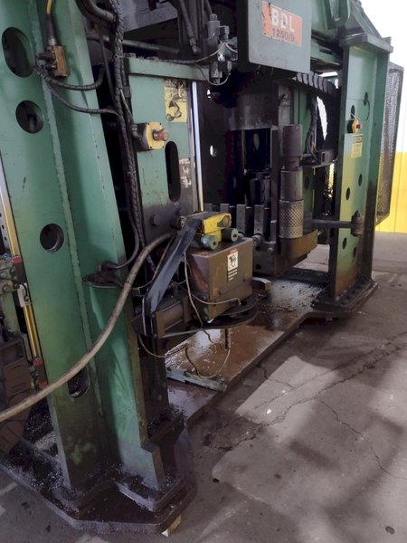 9 SPINDLE PEDDINGHAUS MODEL #BDL-1250/9 I-BEAM DRILL/DRILLING LINE: STOCK #19128