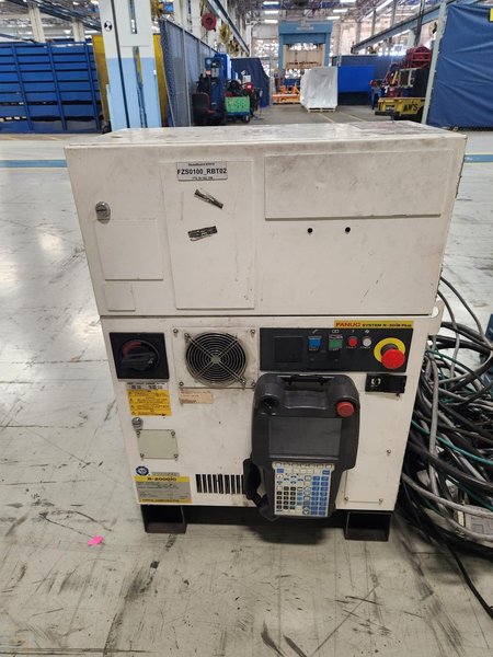 FANUC 2000IC 210F A05B-1333-B205 W/ R-30IB PLUS CONTROLS A05B-2635-B028 USED