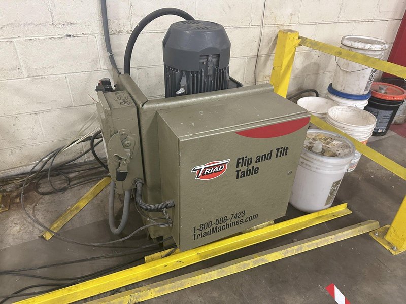 20&#039; X 20&#039; TRIAD HYDRAULIC TILT &amp; FLIP OVER TABLE: FOR PREFAB WALLS OR PANELS: STOCK #22685