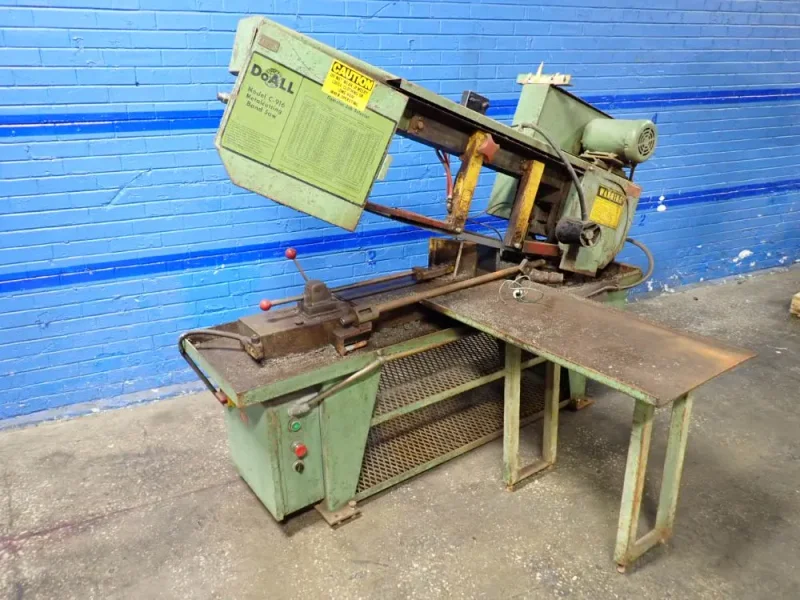 DOALL 24" X 8" HORIZONTAL BAND SAW  -  C-916