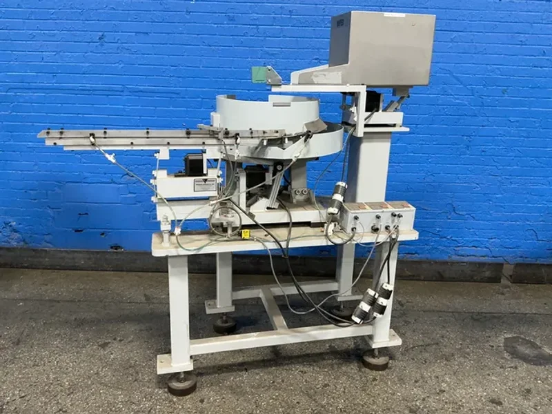 FEEDING CONCEPTS INC 18” VIBRATORY BOWL FEEDER   -  FC-12-9739