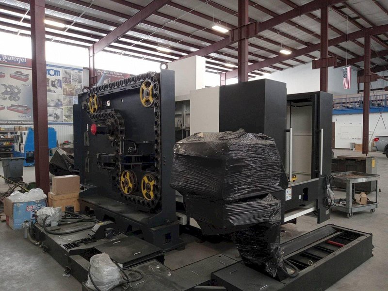 Averex HS550K, Dual Pallet HMC, 2018 Showroom Machine, Never Cut A Chip, Parts Warranty and Factory Install Apply.