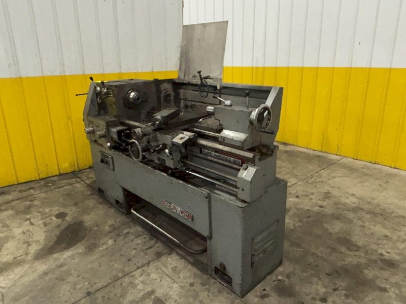 14&quot; X 40&quot; REPUBLIC MODEL #14 ENGINE LATHE WITH METRIC &amp; 2&quot; HOLE: STOCK #23667