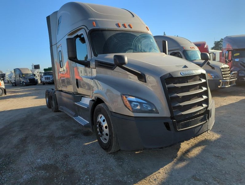 2019 Freightliner Cascadia 126 3AKJHHDR8KSKD2117