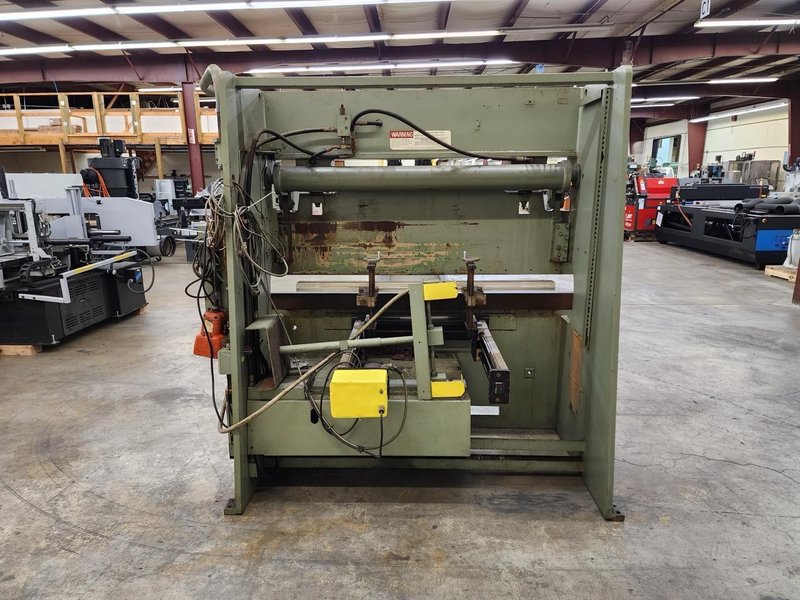 35 Ton X 6’ F.J. EDWARDS 35T-80 PRESS BRAKE-CNC Backguage