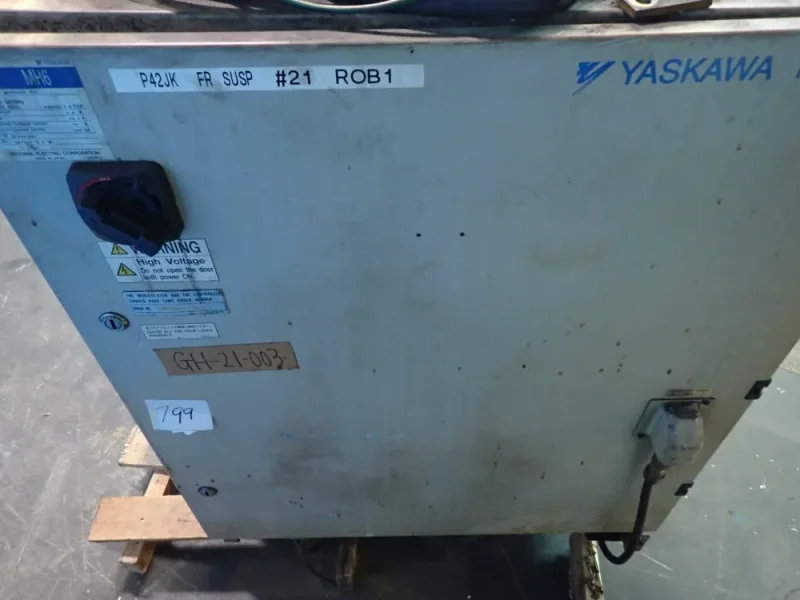 YASKAWA MOTOMAN ROBOT  -  MH6