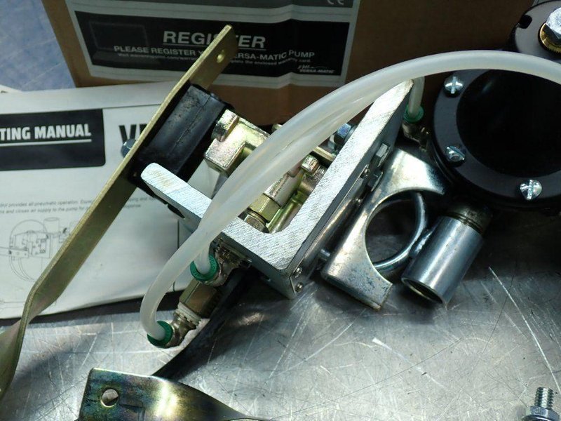 VERSAMATIC PNEUMATIC LIQUID LEVEL CONTROL  -  032.V036.000