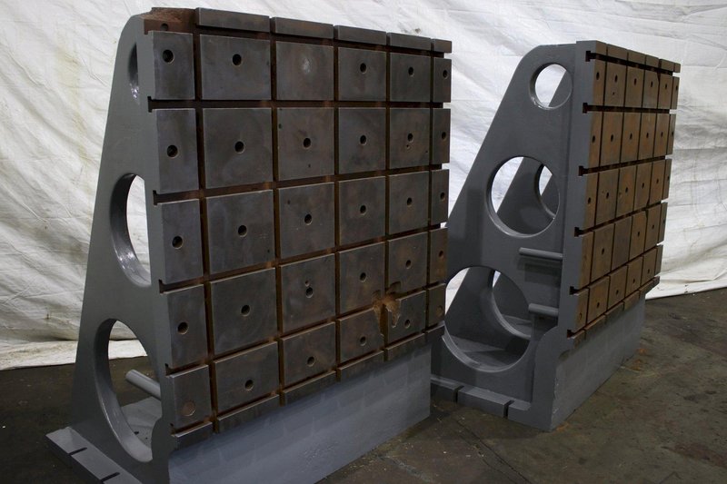 1 SET OF 4&#039; X 6&#039; G &amp; L T SLOOTED ANGLE PLATES: STOCK #74818