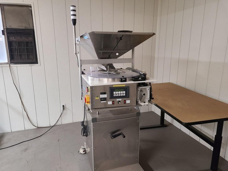 Deitz Pharmafill TC3 Capsule Counter – 18 BPM, 60 count