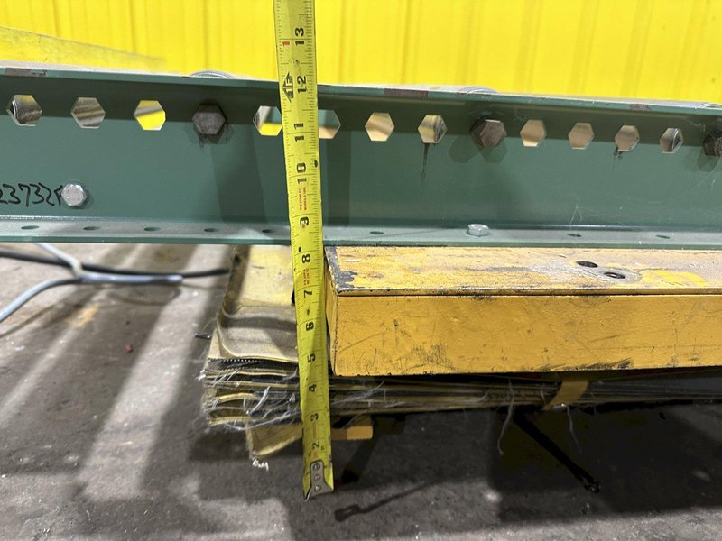 4000 LB X 40" X 36" ECONO-LIFT MODEL 3SL-36-40 HYDRAULIC SCISSOR LIFT TABLE WITH ROLLER TOP: STOCK #20920