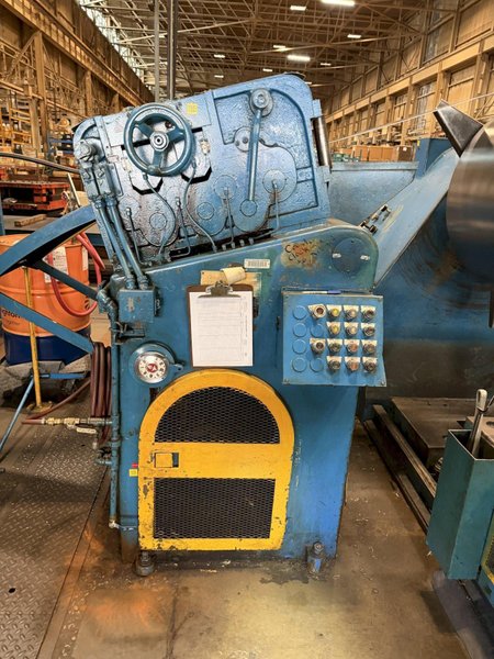 500 TON VERSON S2-500-108-60T STRAIGHT SIDE DOUBLE CRANK PRESS. STOCK # 0329626