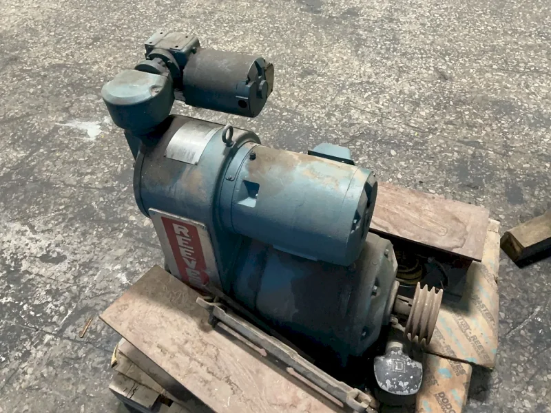 TANNEWITZ 36” X 36” VERTICAL BAND SAW  -  GV1N