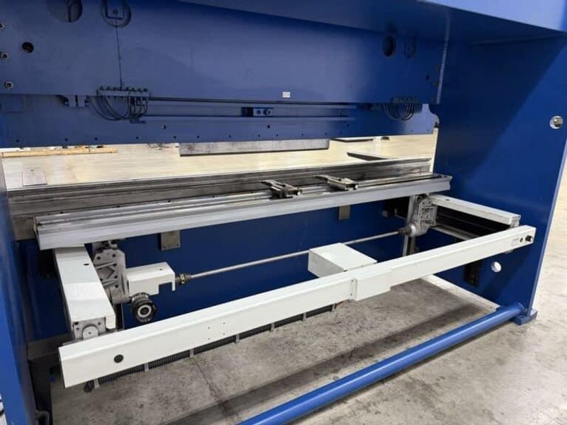 2020 Standard Industrial AB200-12 CNC Press Brake (#6001)