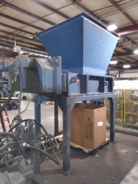 American Pulverizer Co Slow Speed Hi Torque Shredder  -  TRS