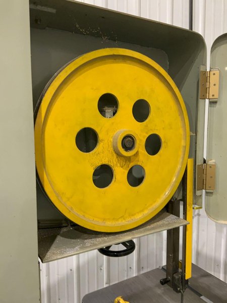 19-1/2" VICTOR DCM-5 VERTICAL BAND SAW: STOCK #81434