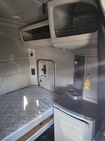 2022 Peterbilt 567 804177