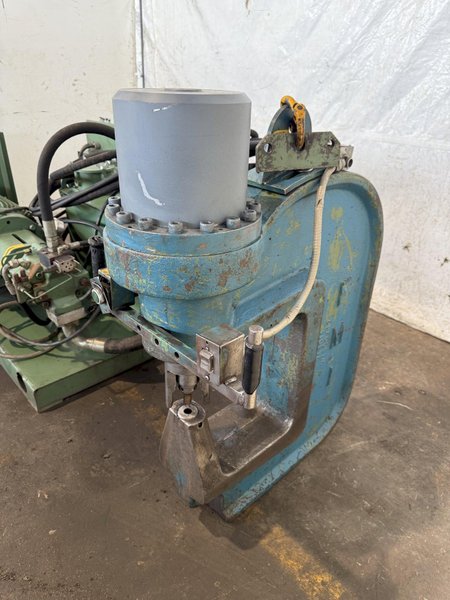 150 TON FRANKLIN MANUFACTURING C FRAME HYDRAULIC WEB PUNCH. STOCK # 0666125