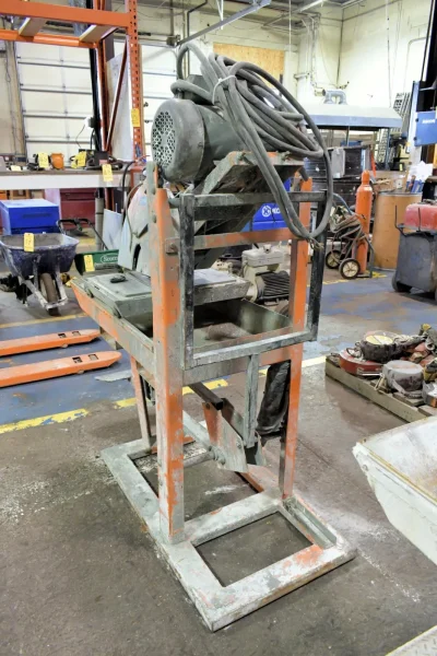 7.5 HP X 20" NORTON CLIPPER BLOCKBUSTER WET BRICK AND BLOCK SAW: YOBRO #25033