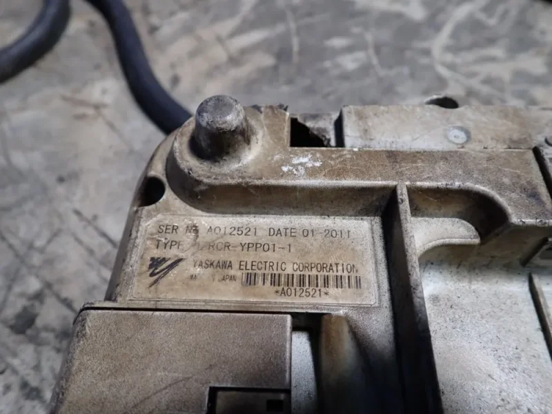 YASKAWA ELECTRIC ROBOT  -  MH6