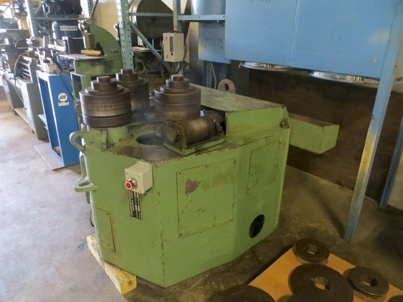 5/16&quot; x 3&quot; x 3&quot; Roundo Hydraulic Angle Bending Roll, Model R3 w/ Pipe Tooling